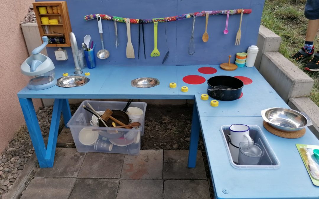 Unsere Kinderküche ist fertig!